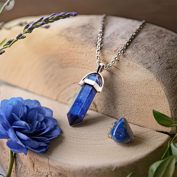 Lapis lazuli – zawieszka z łańcuszkiem w woreczku