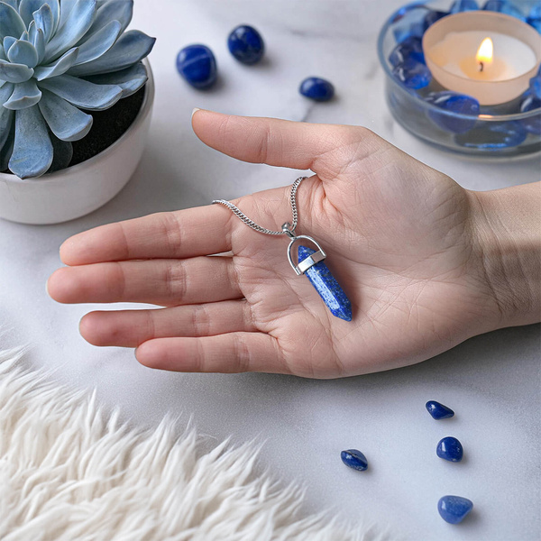 Lapis lazuli – zawieszka z łańcuszkiem w woreczku